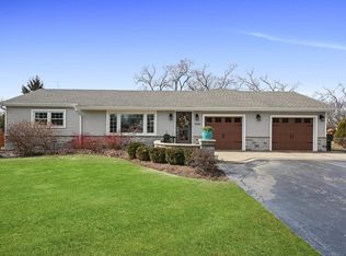 5646 Willow Springs Rd, La Grange Highlands, IL
