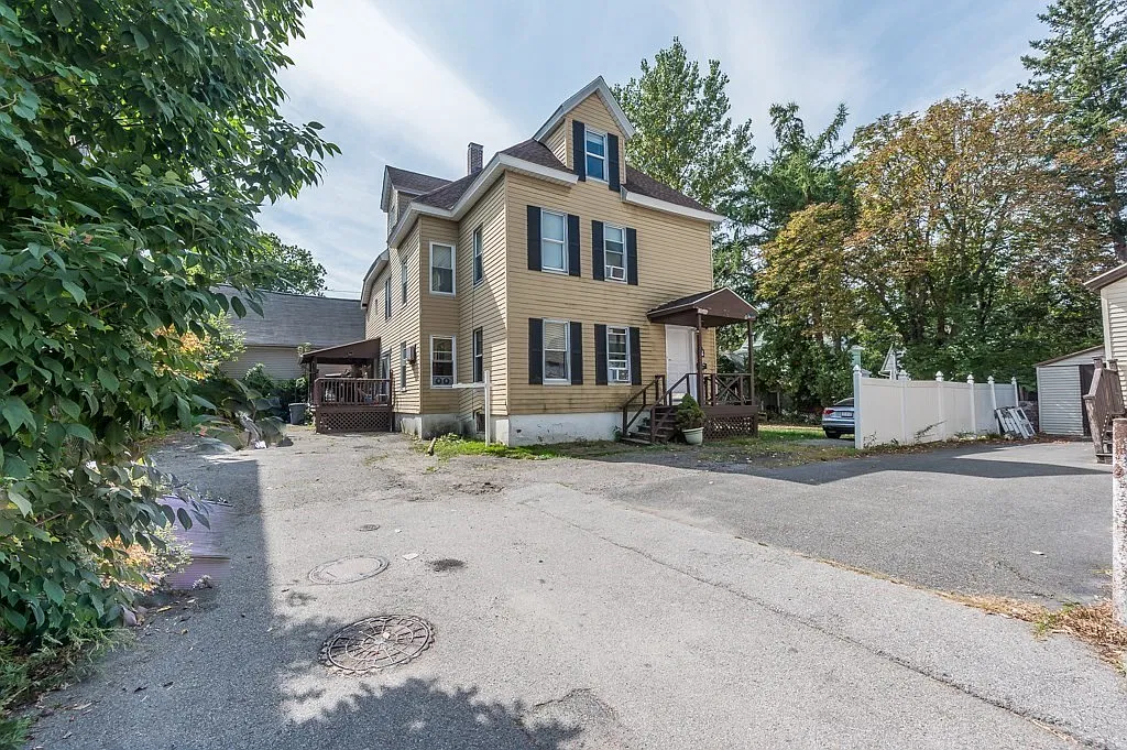 2 bed, 650 sqft, $1,750 — Photo 1