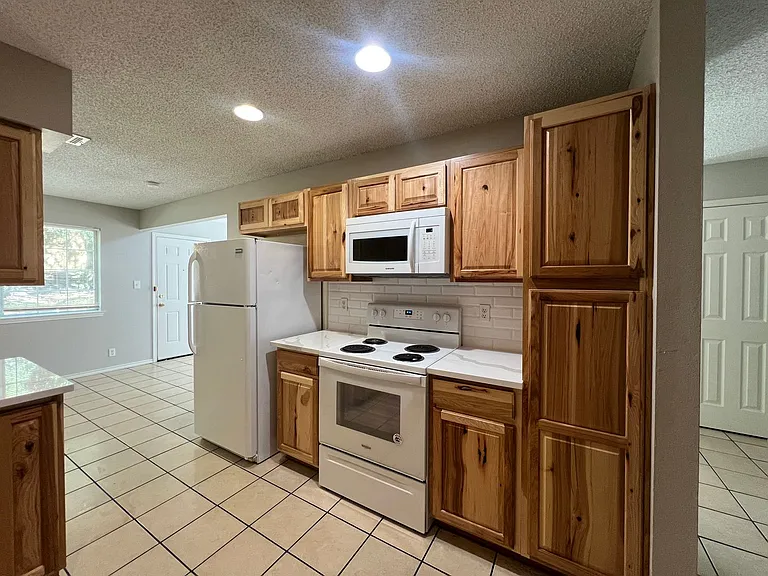 127 Crest Dr — Photo 20