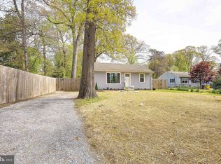 582 6th St, Pasadena, MD