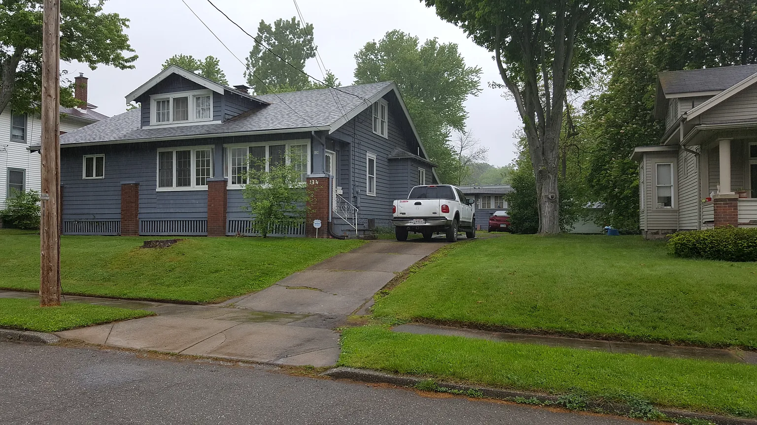 134 Bentley St photo 1