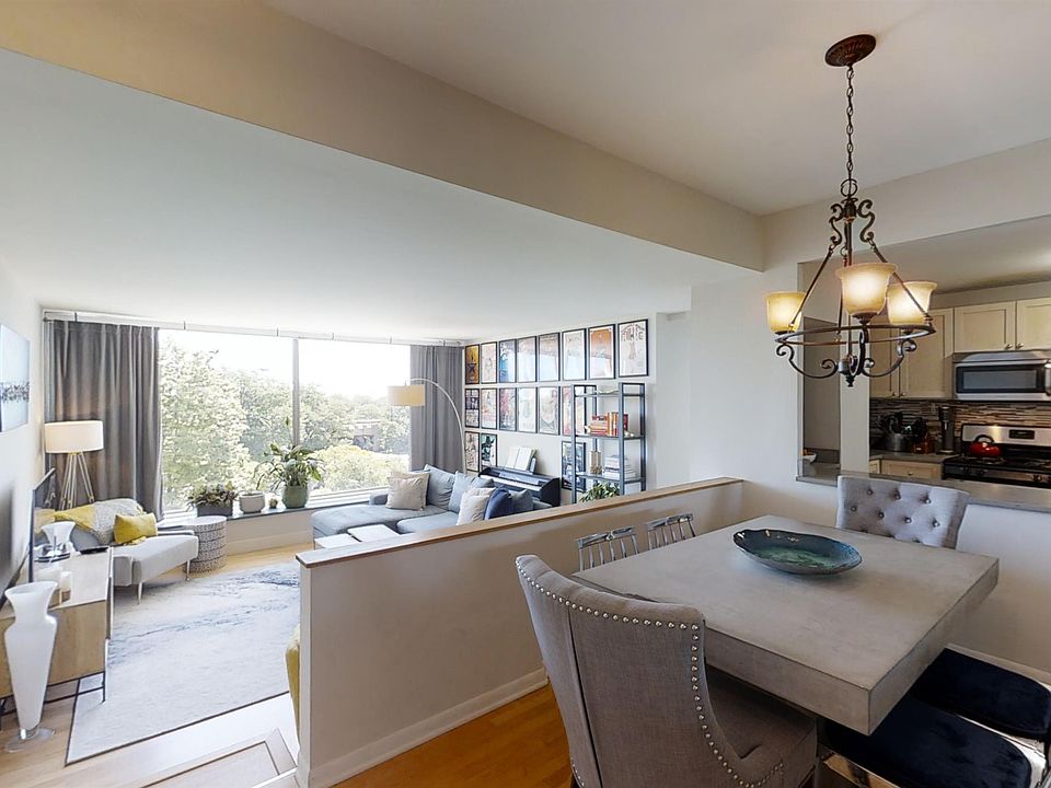 1st image of 3200 N Lake Shore Dr APT 603