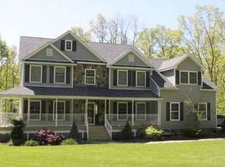 238 Ridge Rd, Middletown, NY 10940