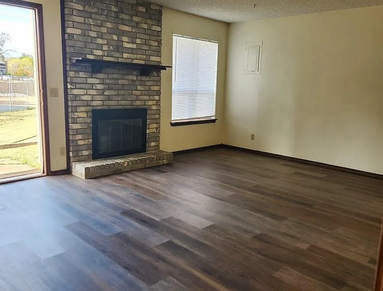 1400 N Perkins Rd #B9 — Photo 1