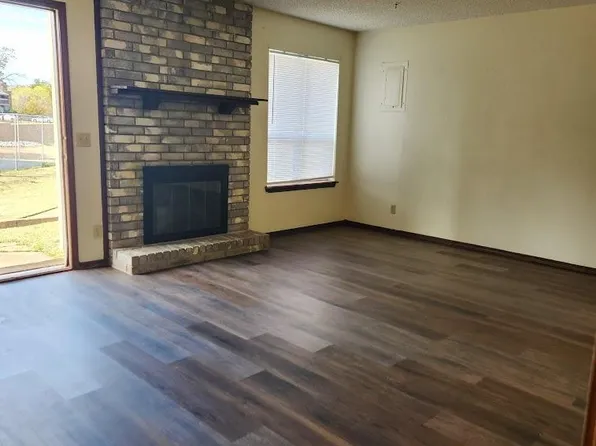 1400 N Perkins Rd APT B9, Stillwater, OK 74075