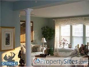 2nd image of 110 Stratford Ct