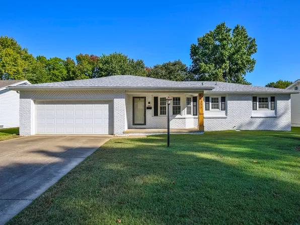 1277 E Gretna Street, Springfield, MO 65804