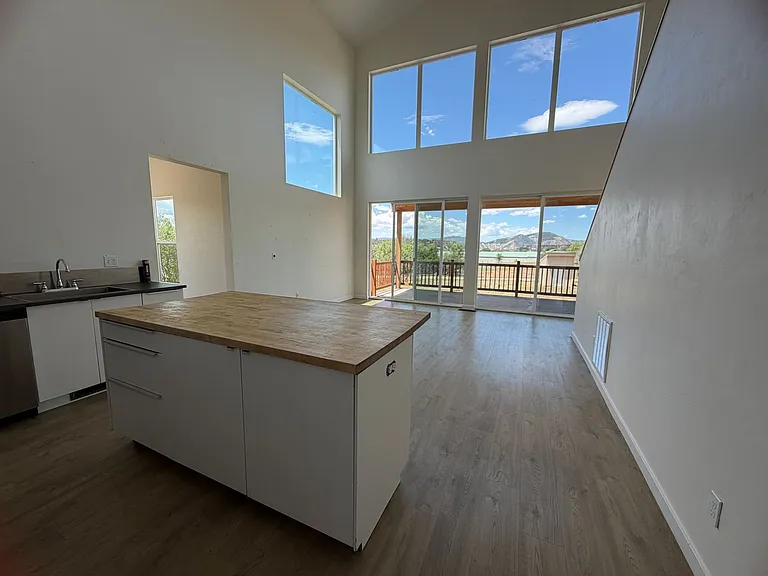 65 Bocea Dr #B — Photo 6