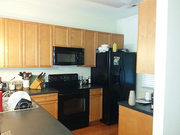 2nd image of 1101 W 1st St APT 209