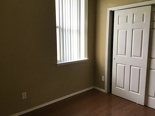 922 Lake Biscayne Way — Photo 12