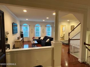 63 Pate Dr, Middletown, NJ 07748