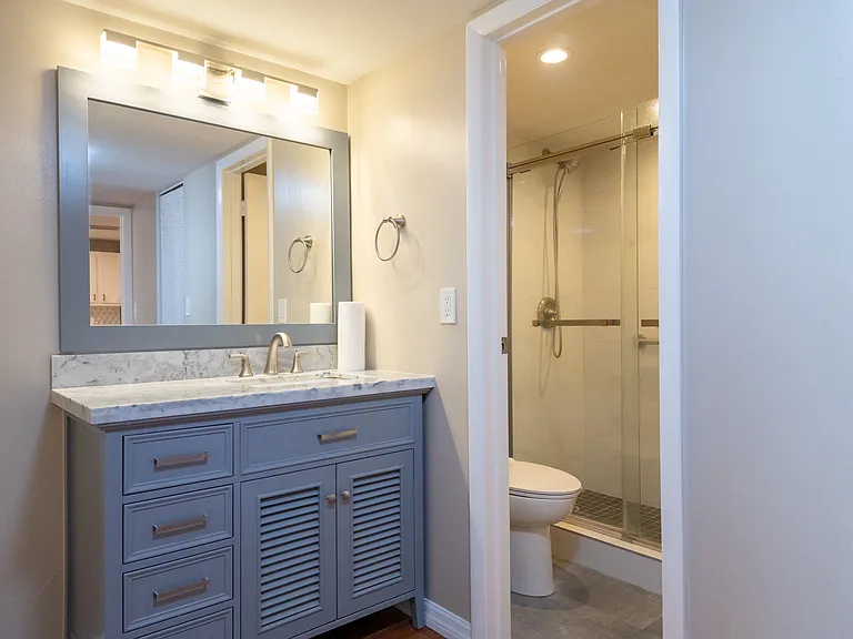 20500 W Country Club Dr #406 — Photo 6