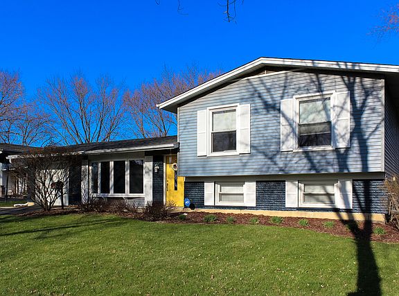 2nd image of 7913 Kingsbury Dr
