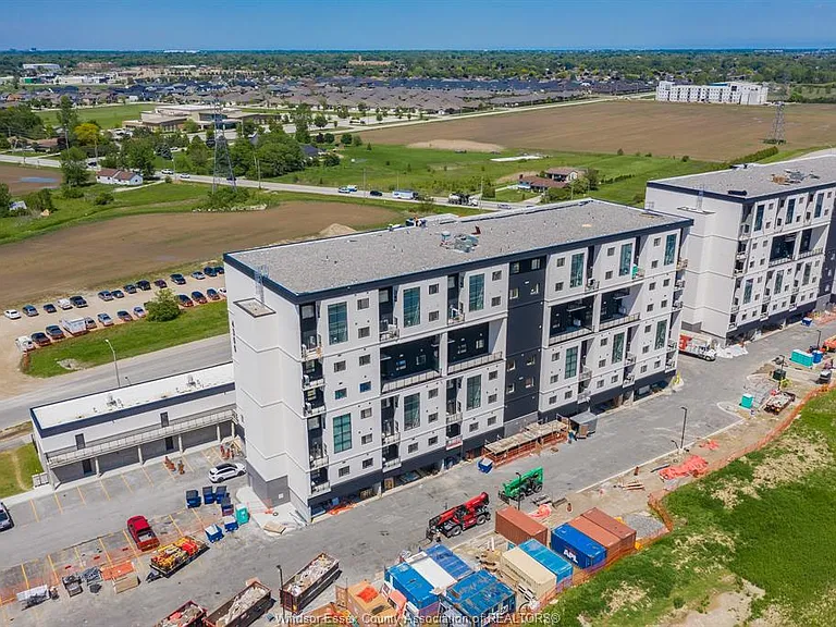 4300 Laurier Pkwy #539 — Photo 34