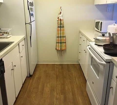 2nd image of 790 Edgewater Blvd APT 203