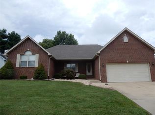 449 Monticello Pl, Edwardsville, IL 62025