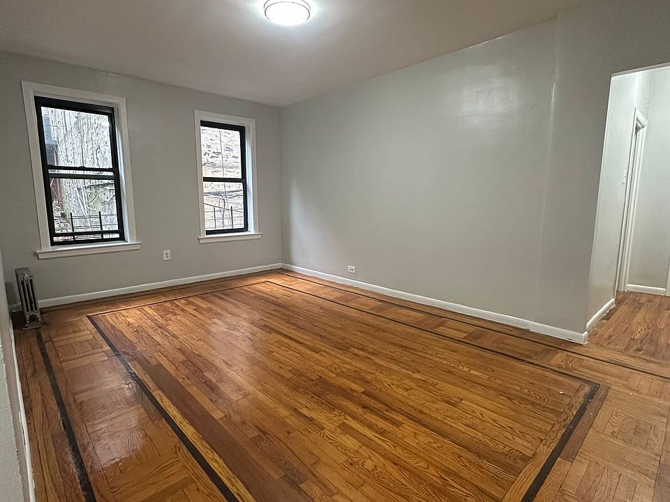 2nd image of 2785 University Ave APT 3A