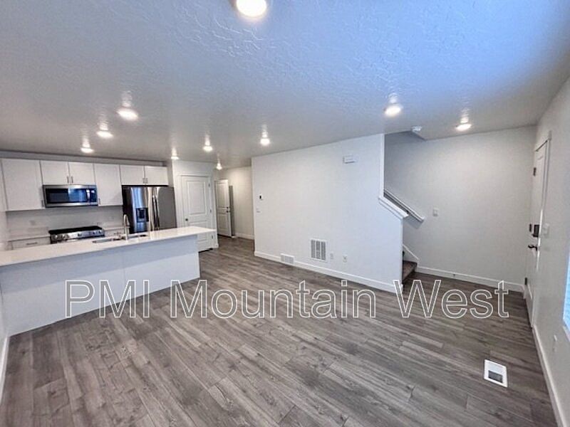 1st image of 3898 S Bowie Dr