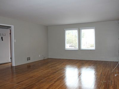 3rd image of 9552 W Olympic Blvd