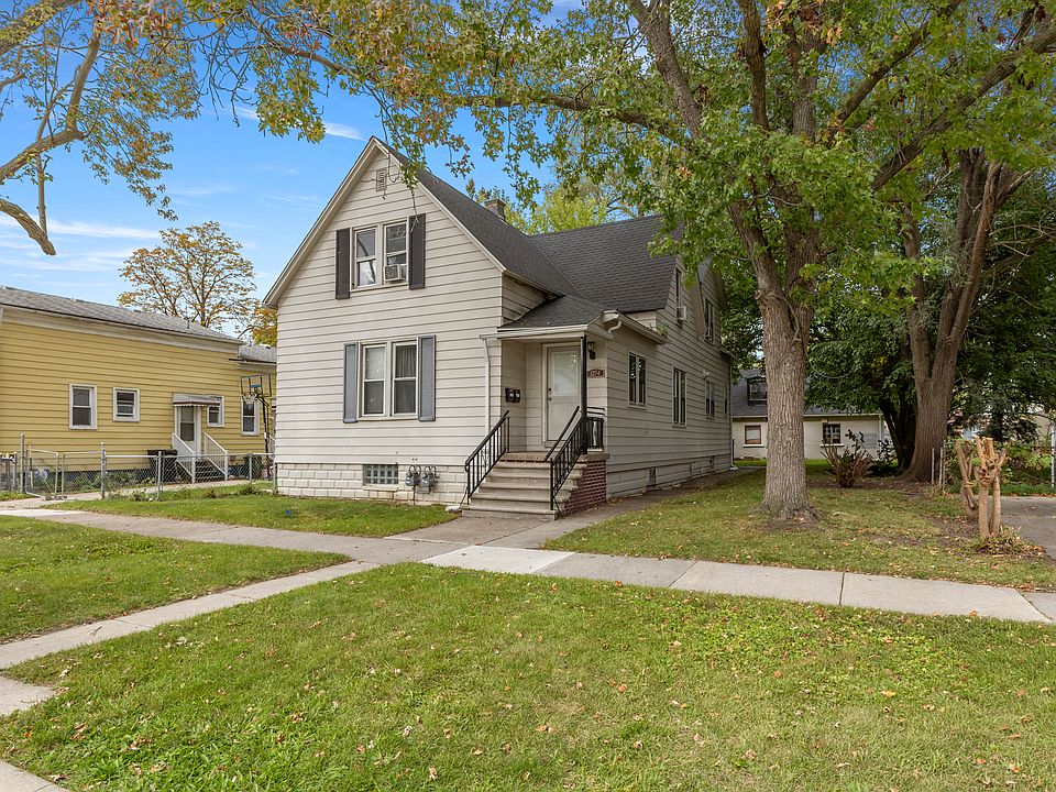 1254 Elm St, photo 2