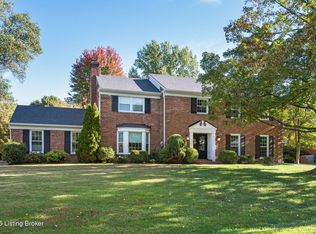 3011 Lightheart Rd, Glenview Hills, KY 40222