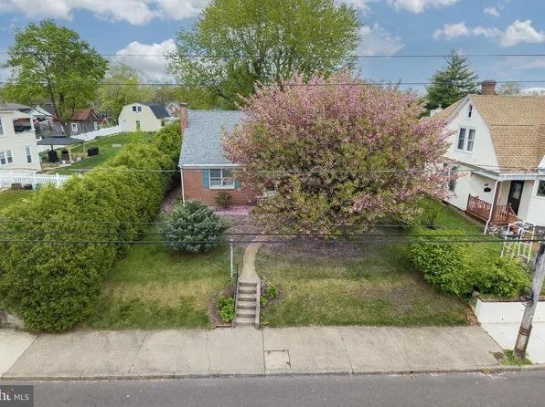 234 W Chestnut St, Souderton, PA 18964