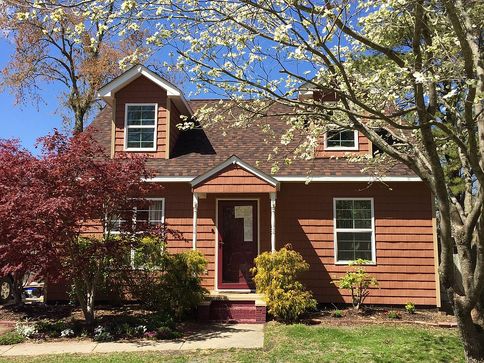 1st image of 716 Osborn Ave