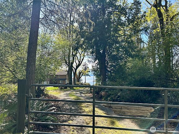 3rd image of 4236 Goatsbeard Lane