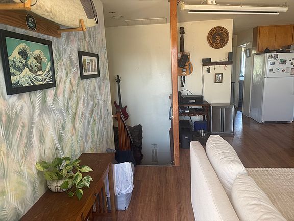 5th image of 5014 Lotus St