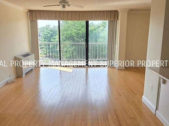 5th image of 801 Yale Ave APT 1117
