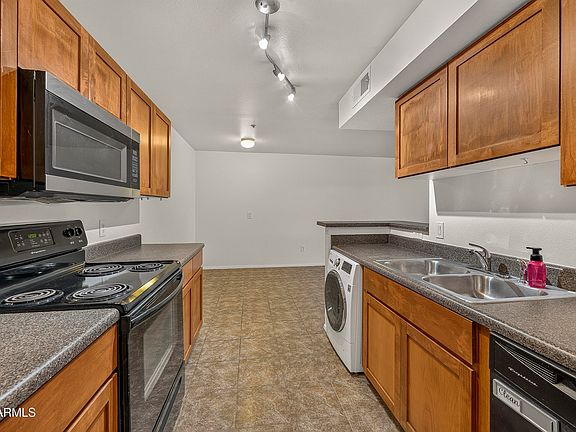 4th image of 1185 W UNIVERSITY Avenue #101