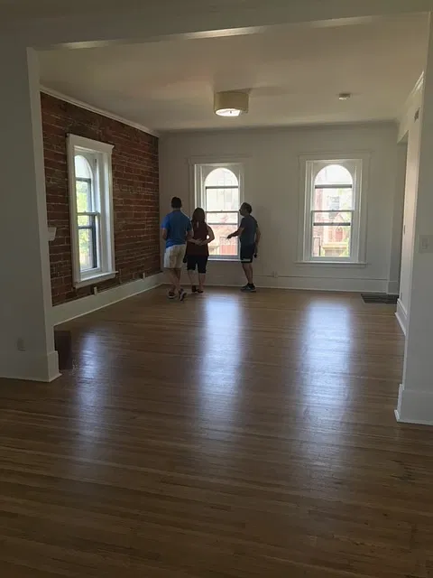 2 bed, 1300 sqft, $1,900 — Photo 3