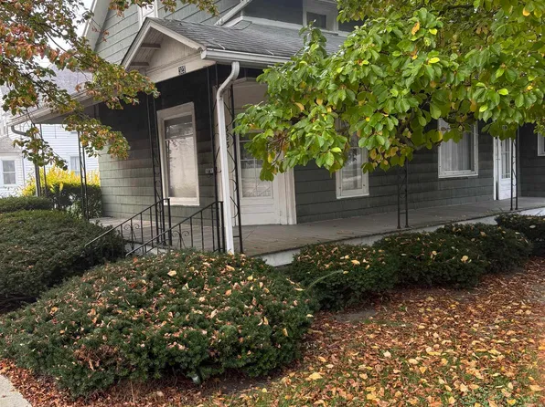 323 N 7th St, Decatur, IN 46733