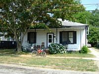 1st image of 304 N Leslie St