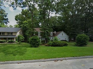 9229 Evening Shadow Dr, Chattanooga, TN 37421