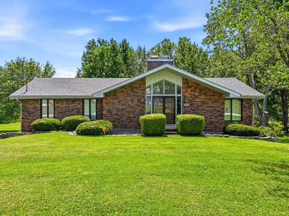 1050 E Camorene Street, Springfield, MO 65803