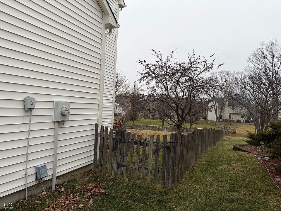 2nd image of 10836 Cody Ln