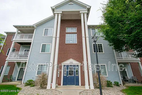 2704 Bradford Commons Dr #201 Photo 1