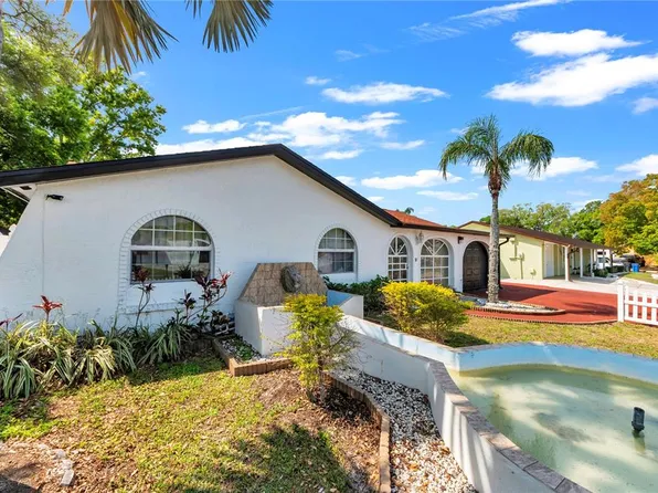 9043 Hickory Cir, Tampa, FL 33615