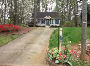 303 Trimble Ave, Cary, NC 27511