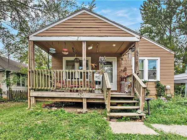 8512 Pershing Rd, Raytown, MO 64138