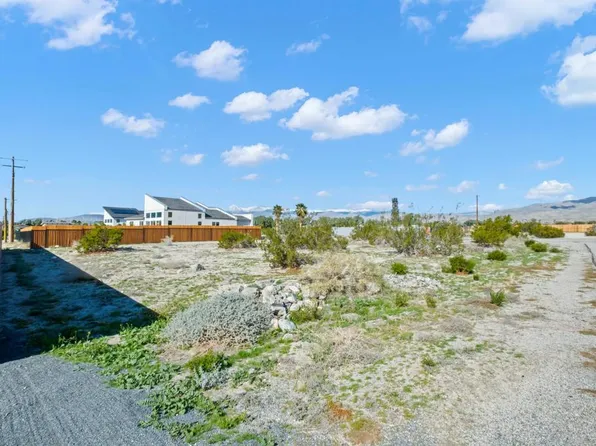 67705 El Serape Trl, Desert Hot Springs, CA 92241