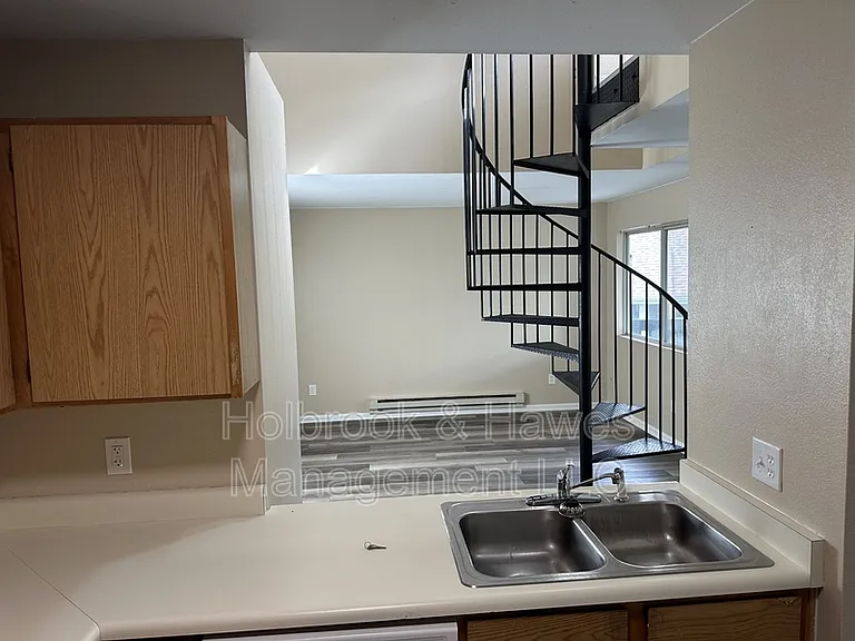 4531 Boardwalk Dr W #W-W-9 — Photo 14