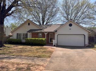 1305 W Miami St, Broken Arrow, OK 74011
