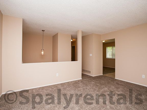 3rd image of 2136 Winewood Ave