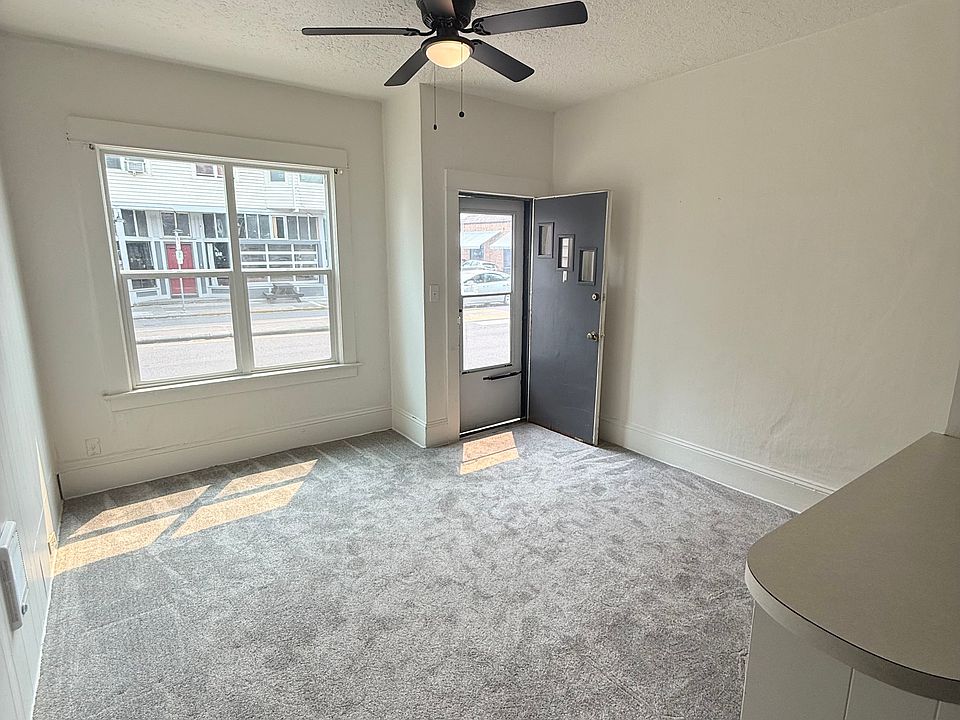 1st image of 2905 SE Belmont St #2905