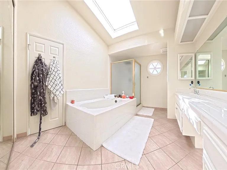 415 E Bougainvillea Ln — Photo 37
