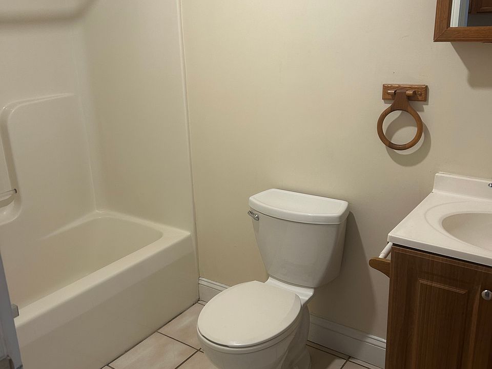 2nd image of 47 Park St APT 1