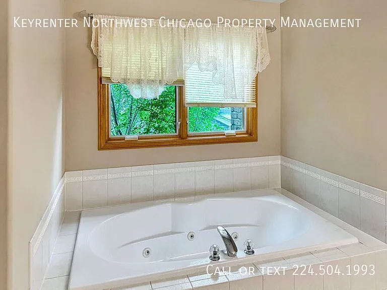 160 Lincoln St — Photo 15