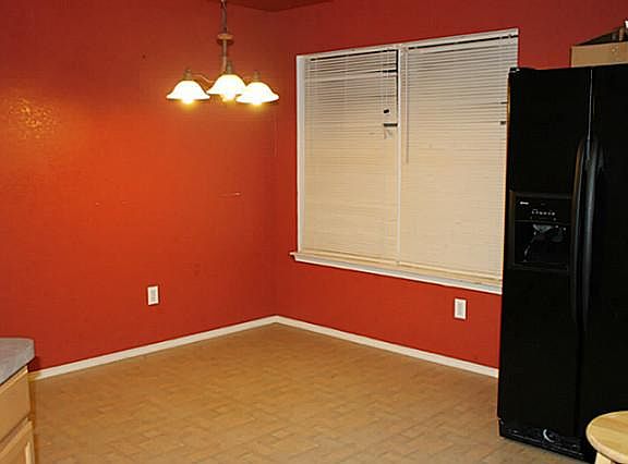 4th image of 209 Garden Valley Ln